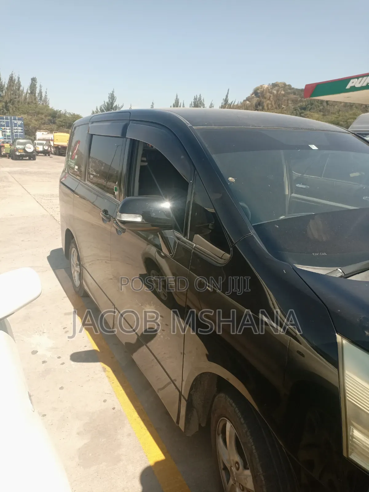 Toyota Noah 2005 Black