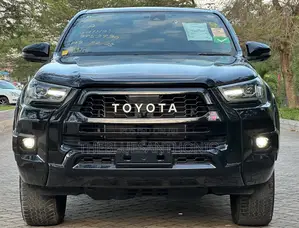Toyota Hilux 2024 Black