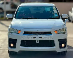 Mitsubishi Outlander 2012 White