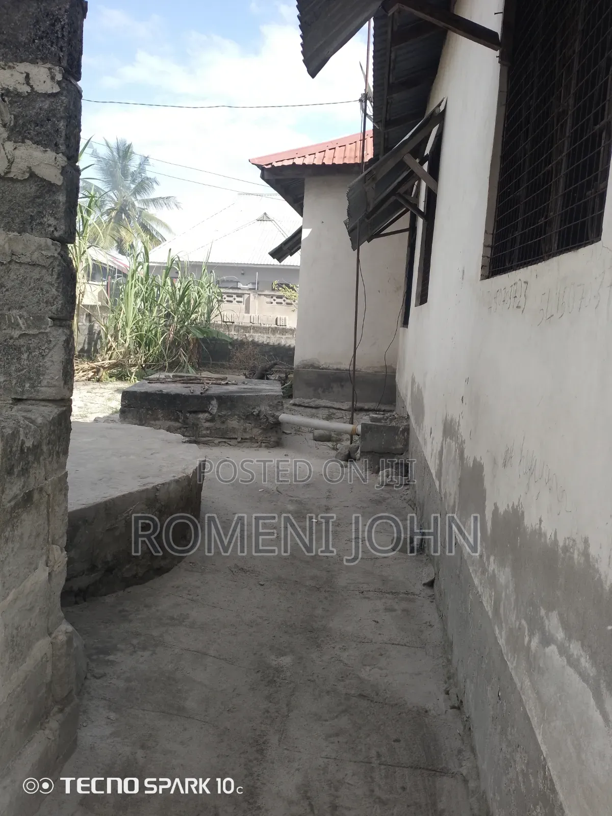 7bdrm Apartment in Tanzania Daresalaam., Ilala for sale