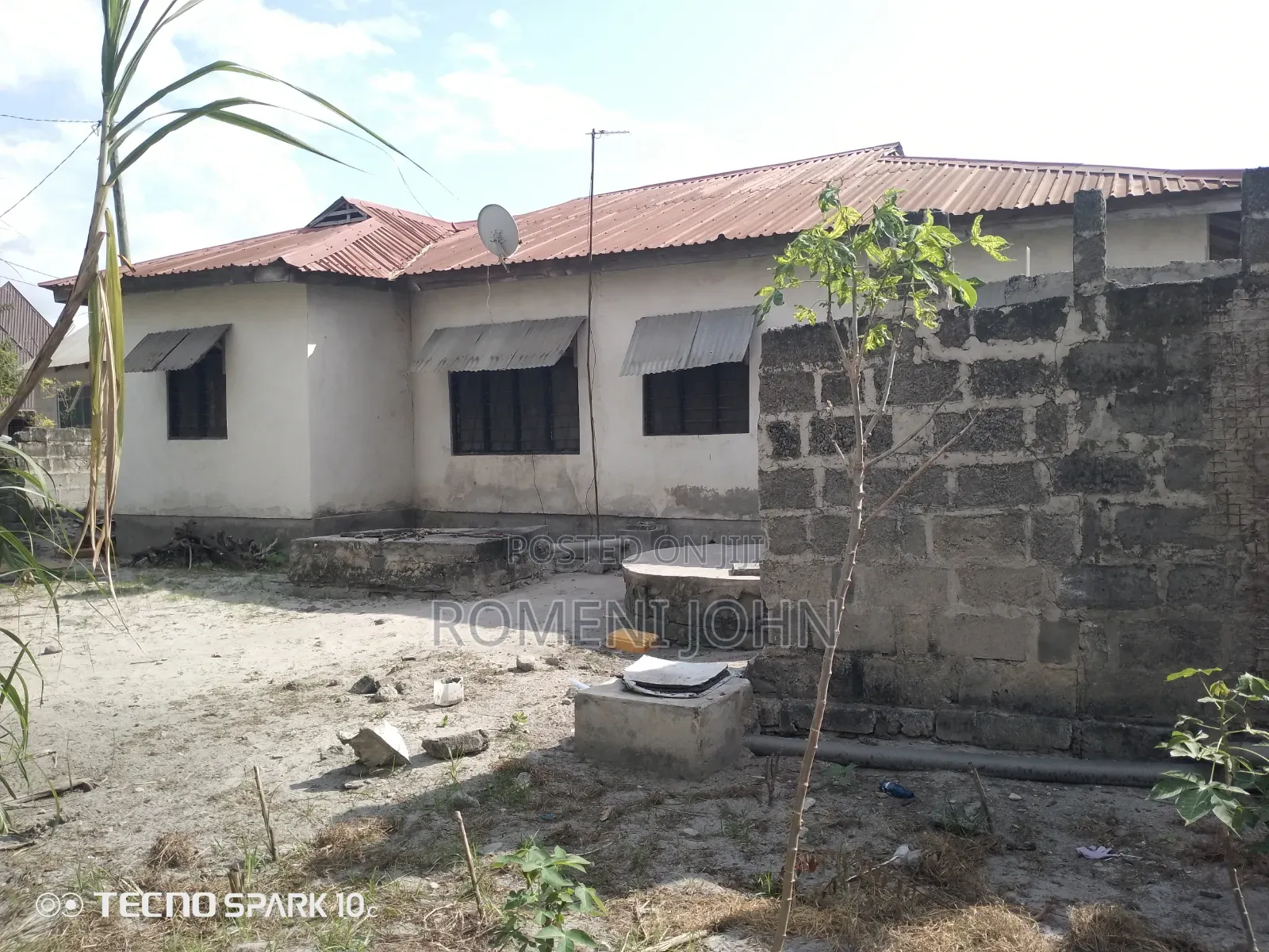 7bdrm Apartment in Tanzania Daresalaam., Ilala for sale