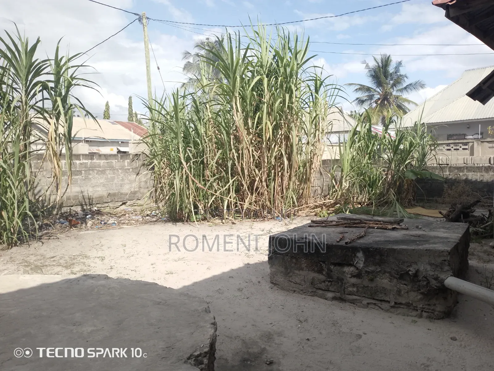 7bdrm Apartment in Tanzania Daresalaam., Ilala for sale