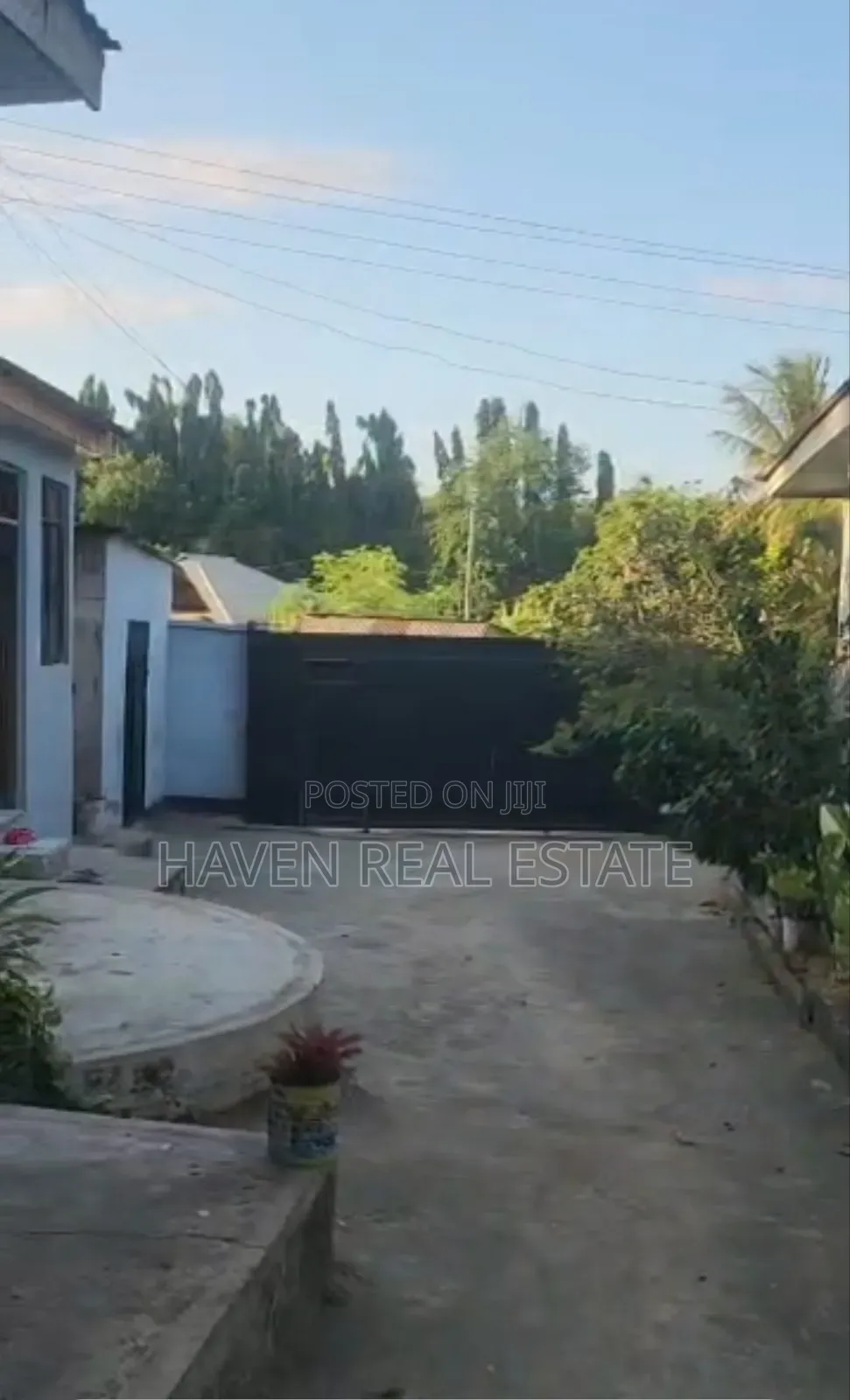 3bdrm House in Goba for sale