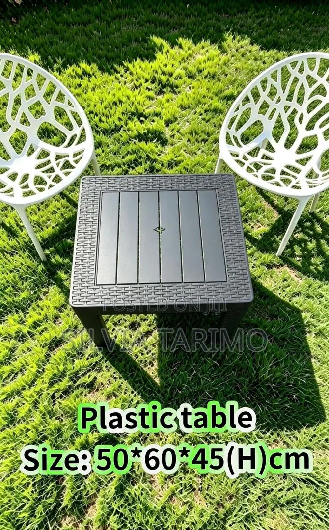 Modern Outdoor Plastic Coffee Table – Brown Rattan Design