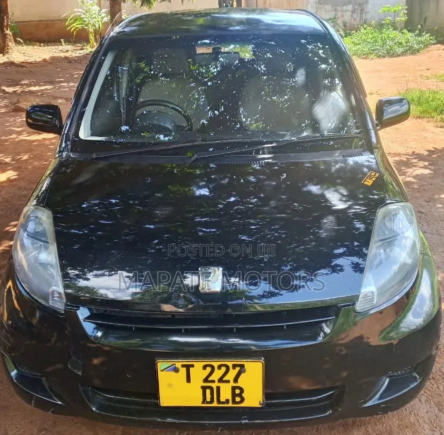 Toyota Passo 2005 Black