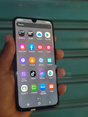 New Samsung Galaxy A40 64 GB Black