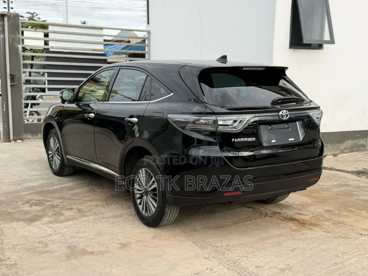Toyota Harrier 2016 Black