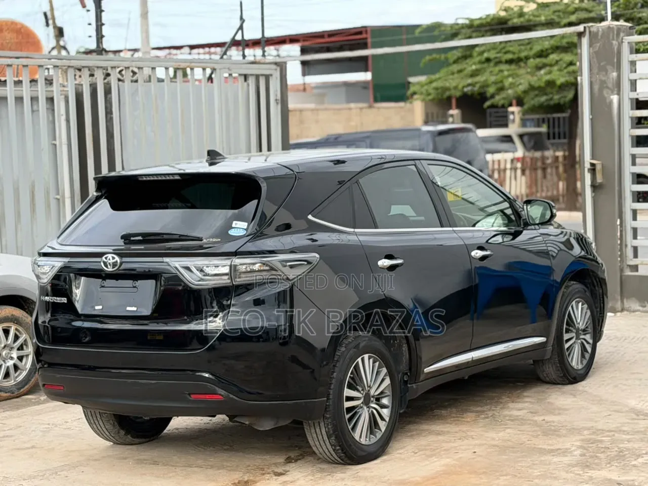 Toyota Harrier 2016 Black