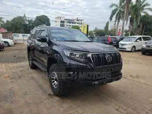 Toyota Land Cruiser Prado 2021 Black
