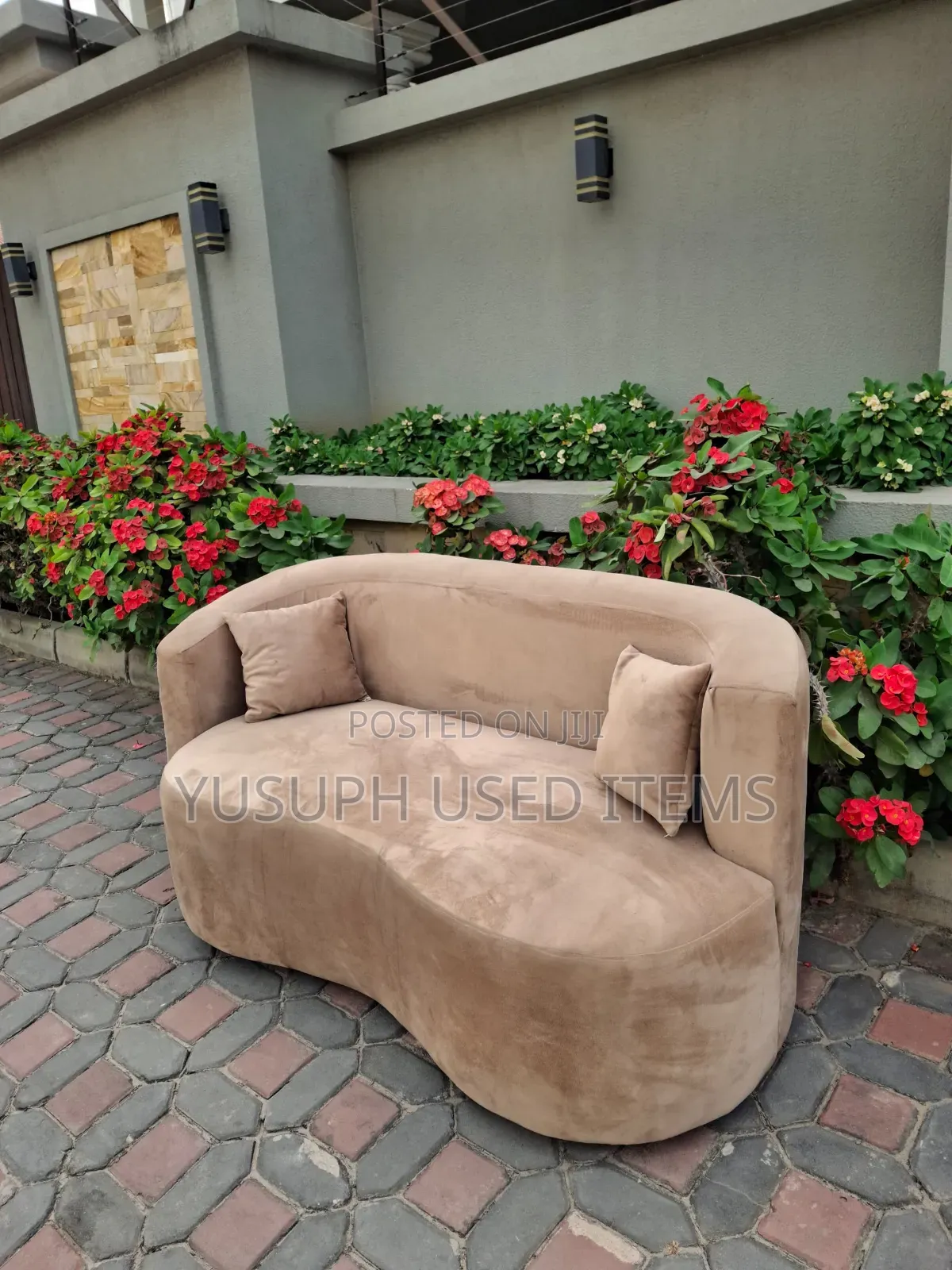 Love Sofa With Grade A