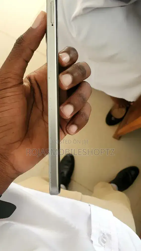 New Infinix Smart 9 128 GB Gold