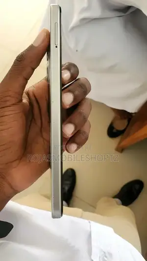 New Infinix Smart 9 128 GB Gold