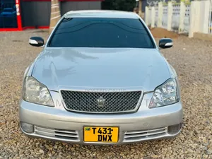 Toyota Crown 2004 Silver