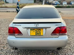 Toyota Crown 2004 Silver