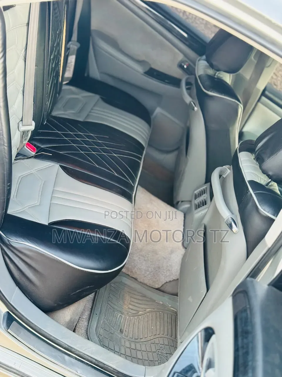 Toyota Crown 2004 Silver