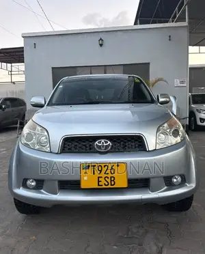 Toyota Rush 1.5 RWD 2010 Silver