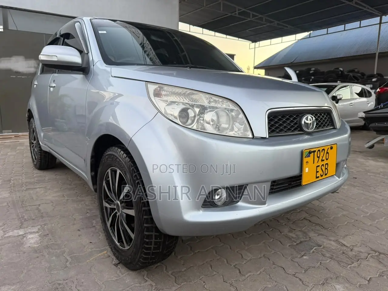 Toyota Rush 1.5 RWD 2010 Silver