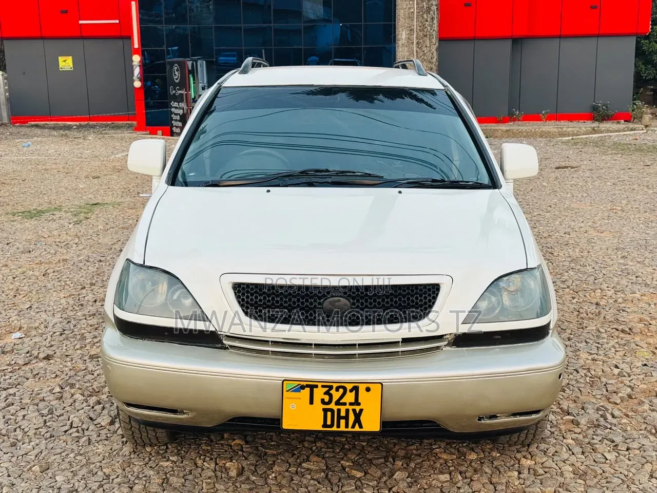 Toyota Harrier 1997 White