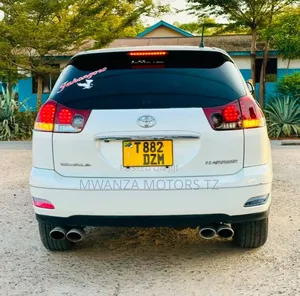 Toyota Harrier 2006 White