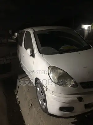 Toyota Fun Cargo 2002 White
