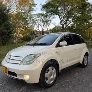 Toyota IST 2005 White