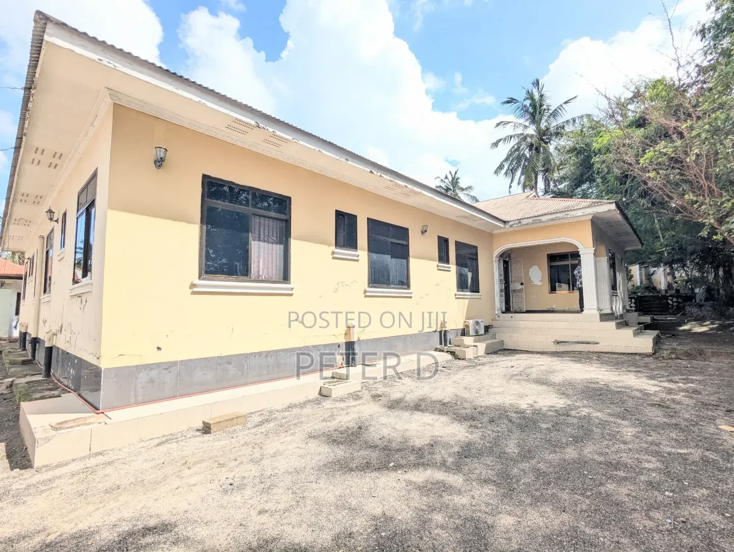 Furnished 1bdrm Apartment in Kimara for rent