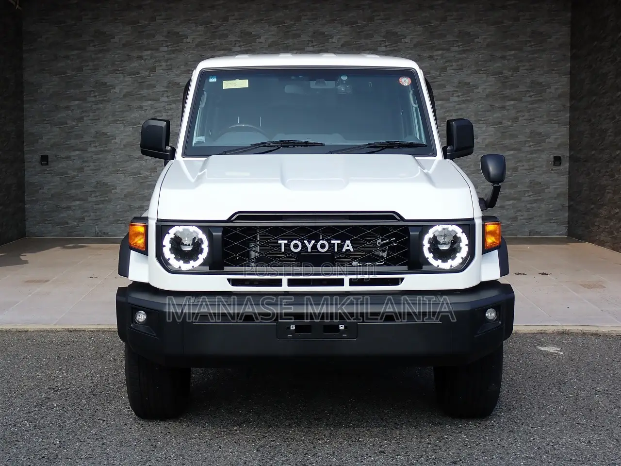 Toyota Land Cruiser 76 Series 2024 White