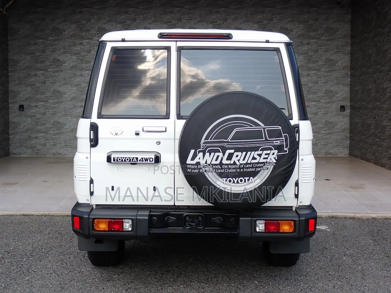Toyota Land Cruiser 76 Series 2024 White