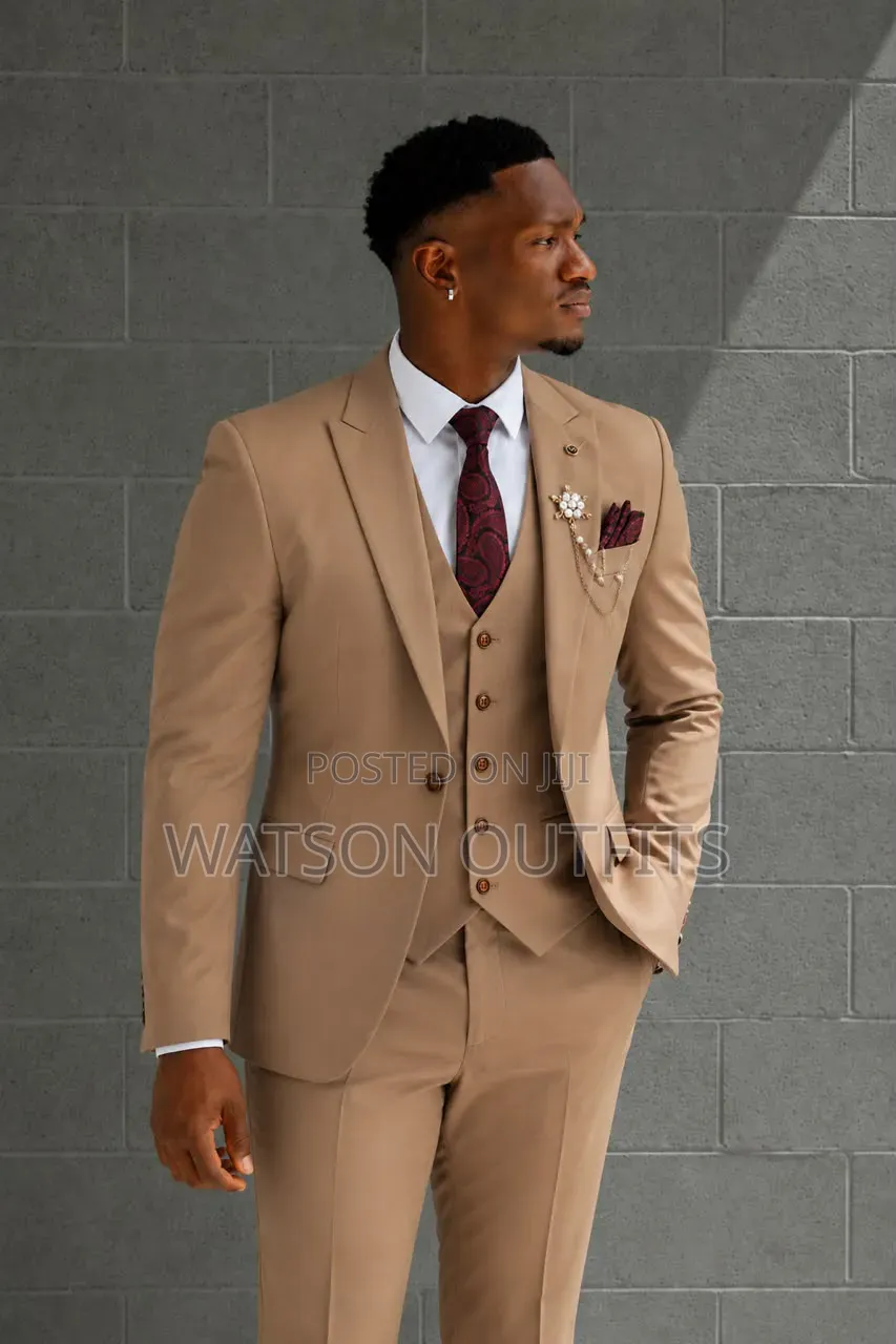 Men's Suits Many Colours 3 PCS Available in Brand New Condition
