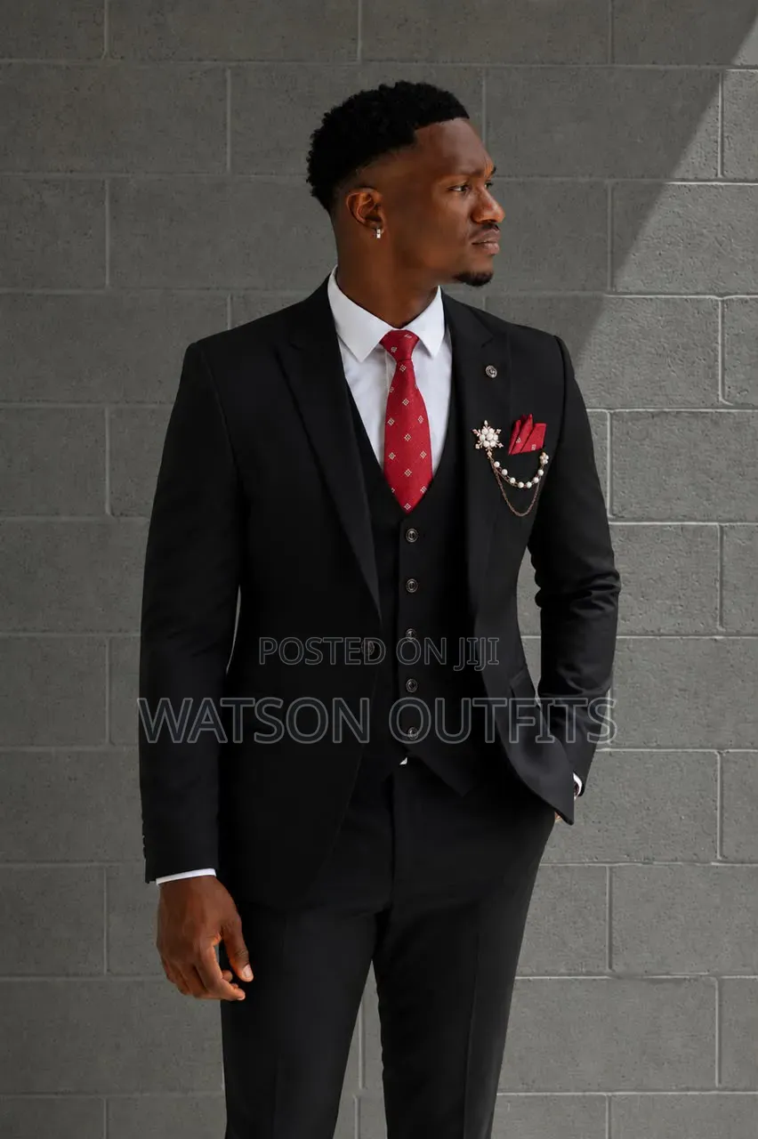 Men's Suits Many Colours 3 PCS Available in Brand New Condition