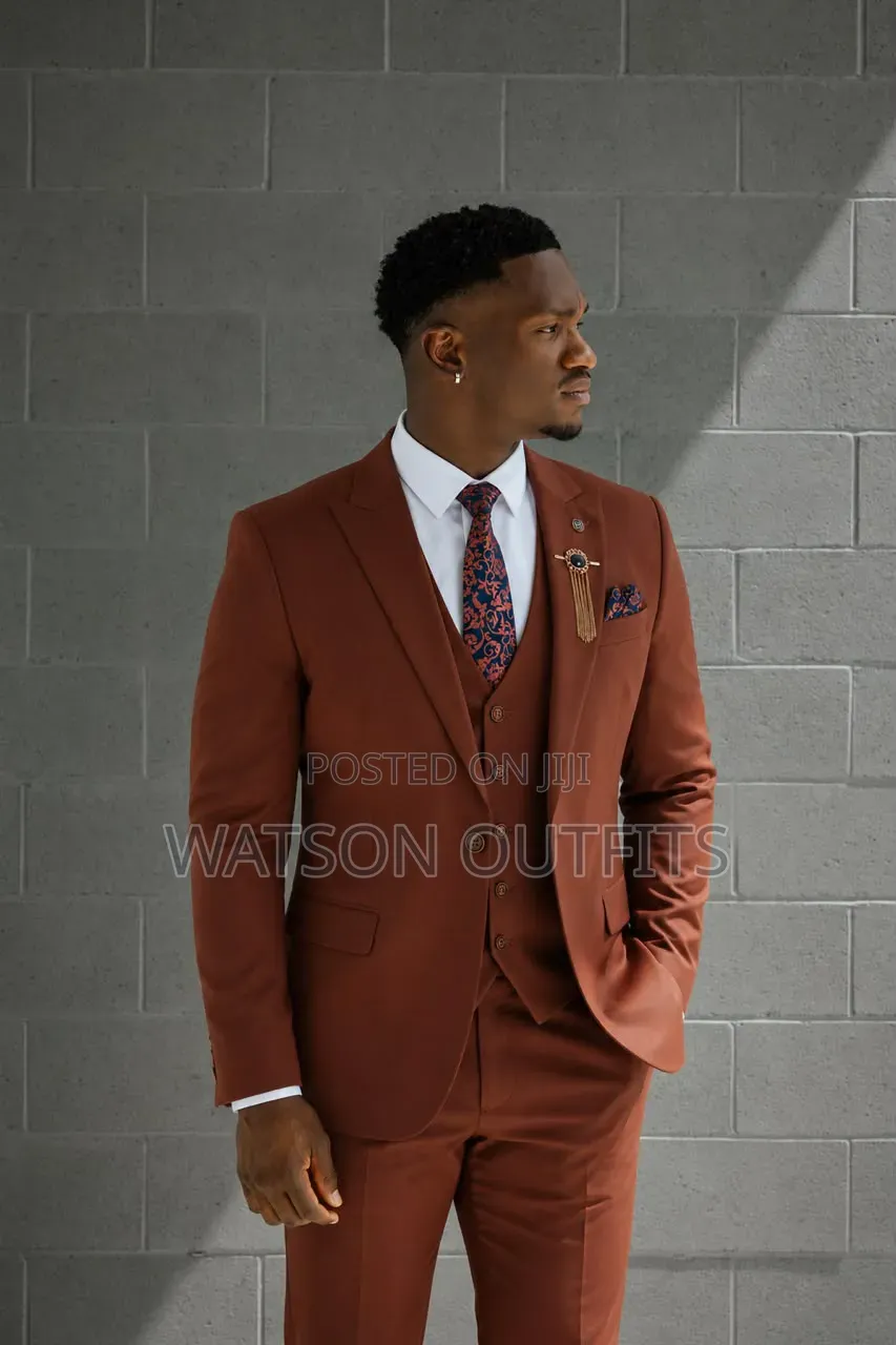 Men's Suits Many Colours 3 PCS Available in Brand New Condition