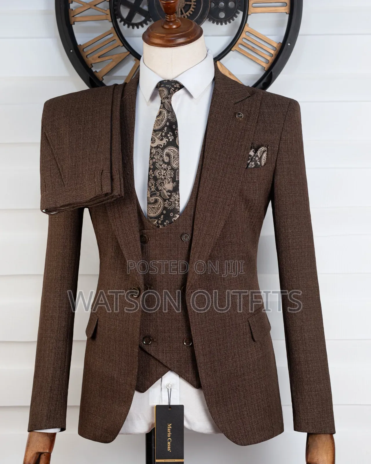 Men's Suits Mixed Colours Mixed Designs Materials Very Classic