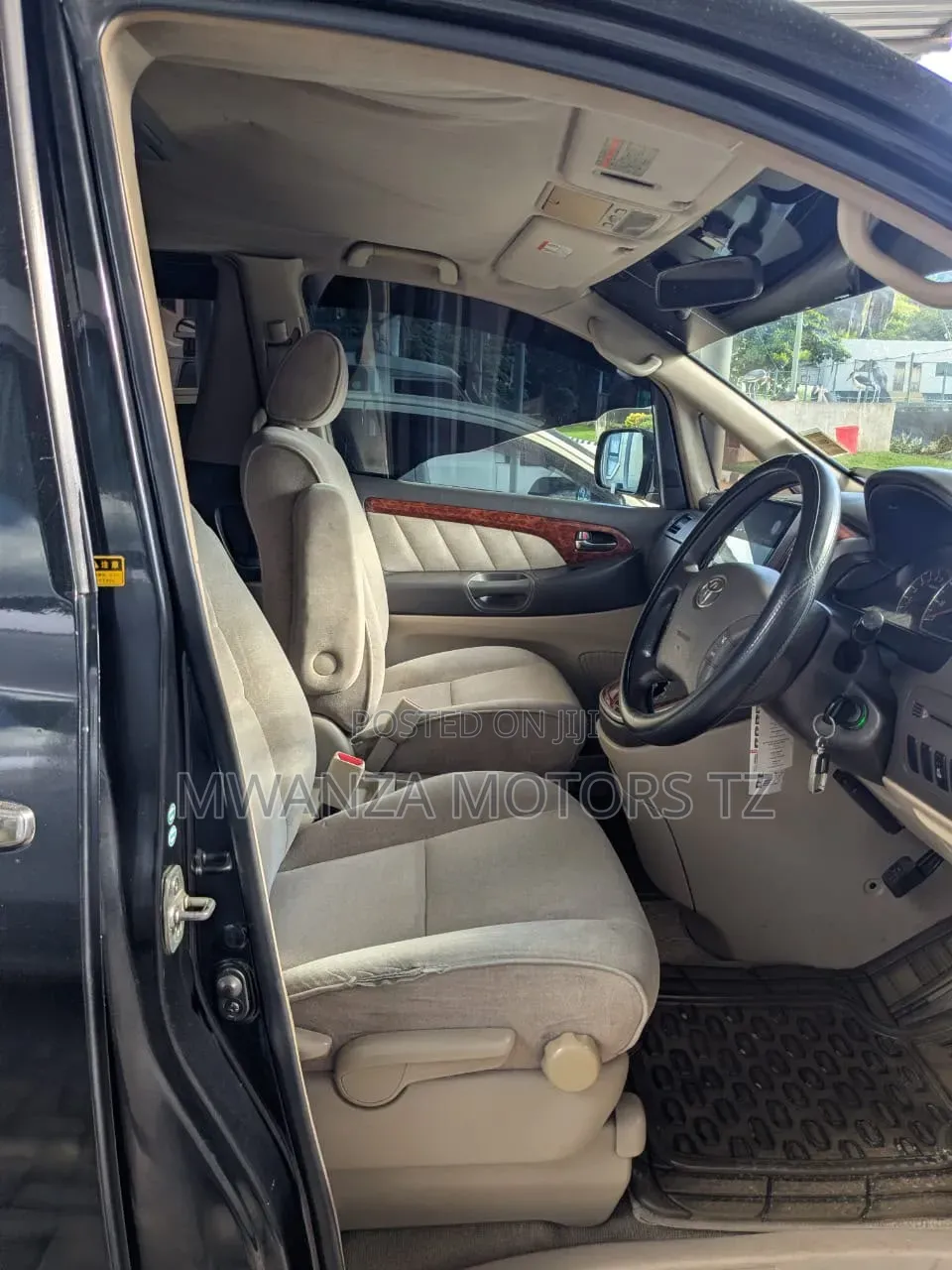 Toyota Alphard 2004 Black