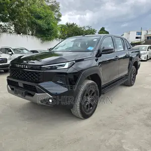 New Toyota Hilux 2025 Matt Black