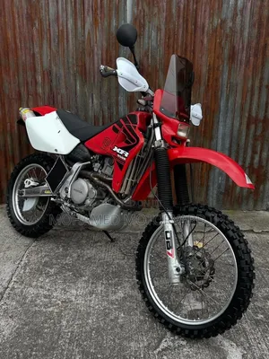 Honda 2022 Red