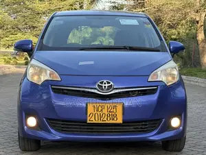 Toyota Ractis 1.5 FWD 2010 Blue