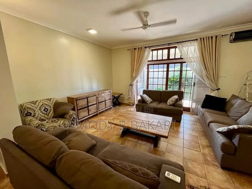 Furnished 4bdrm Villa in Oyster Bay for rent