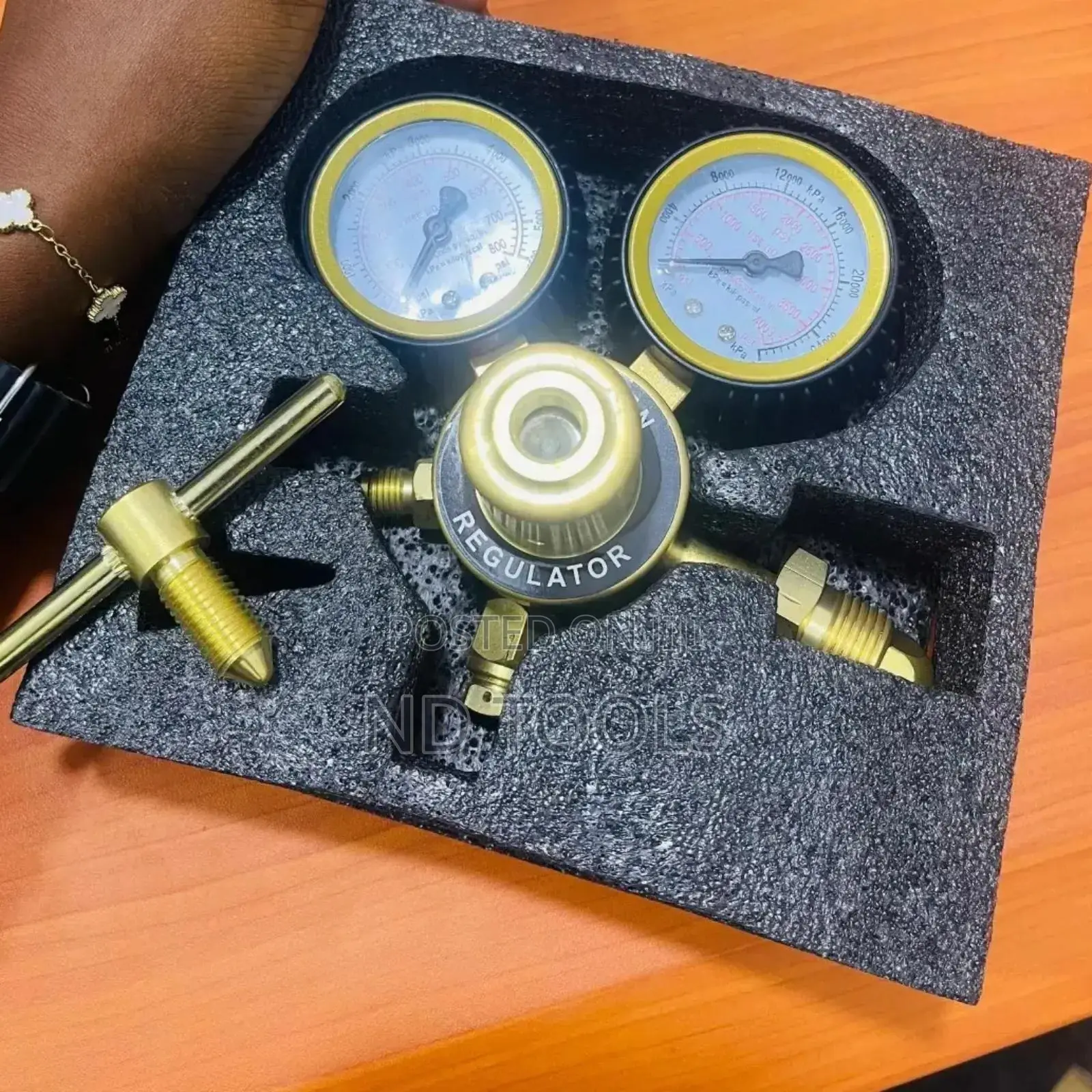 Nitrogen Gas Regulator