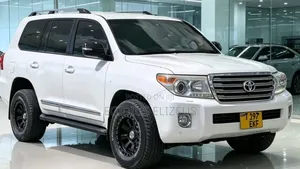 Toyota Land Cruiser 2015 White