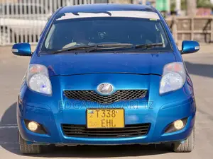 Toyota Vitz 2009 Blue