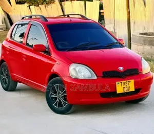 Toyota Vitz 2003 Red