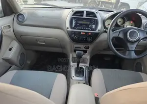 Toyota RAV4 Automatic 2000 Gold