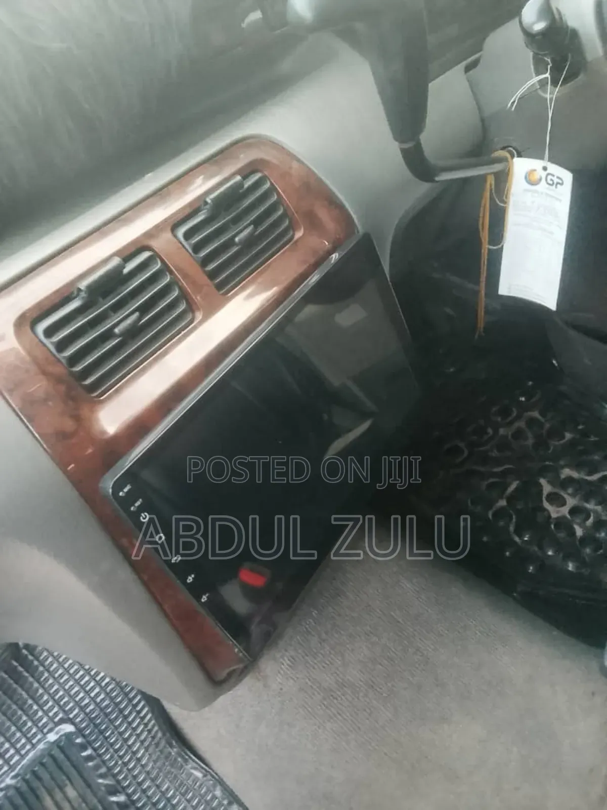Toyota Noah 2001 White
