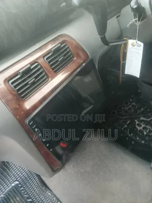 Toyota Noah 2001 White