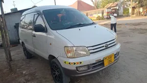 Toyota Noah 2001 White