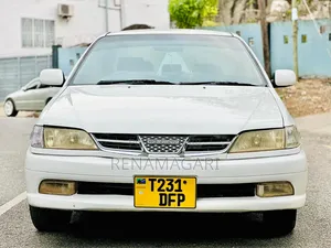 Toyota Carina 2000 White