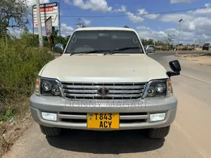 Toyota Land Cruiser Prado 2002 White