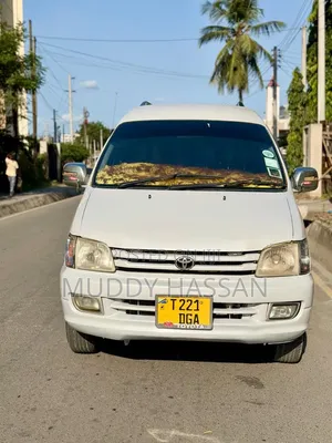 Toyota Noah 2002 White