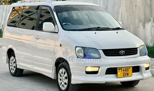 Toyota Noah 2001 White
