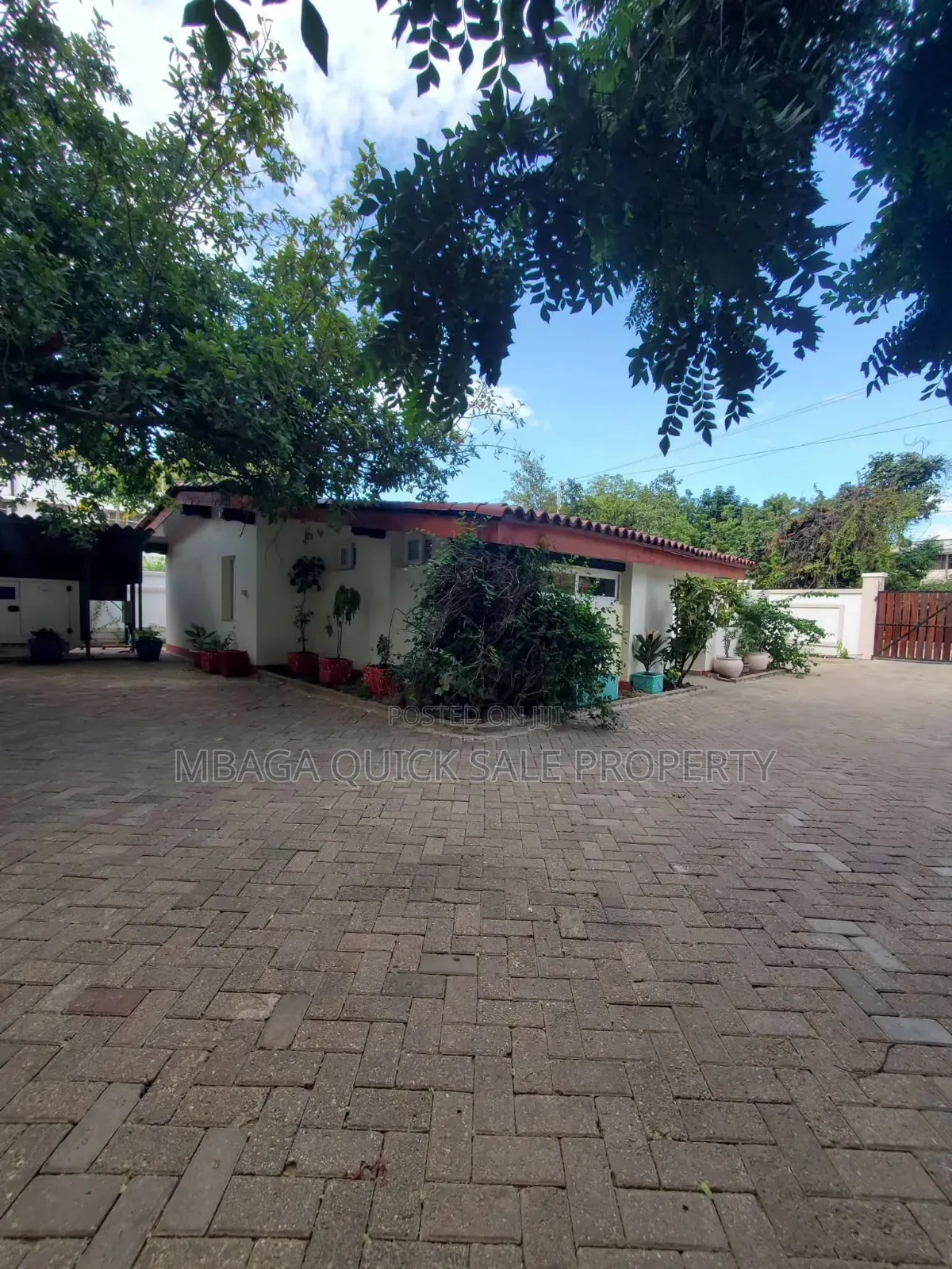 3bdrm House in Masaki for rent